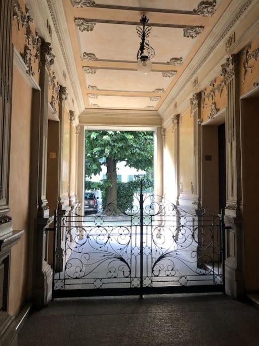 Appartamento Con Terrazzo Nel Centro Di Torino Esterno foto