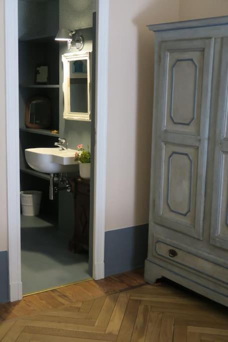 Appartamento Con Terrazzo Nel Centro Di Torino Esterno foto