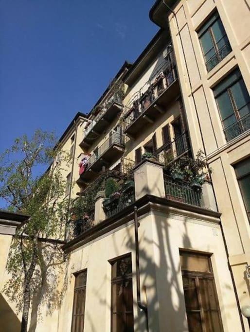 Appartamento Con Terrazzo Nel Centro Di Torino Esterno foto